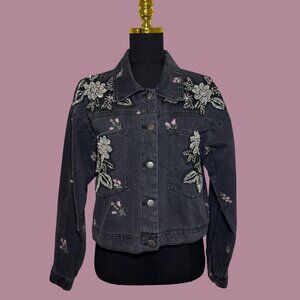 Handmade jean jacket size S for women, Women's denim jacket with floral details.